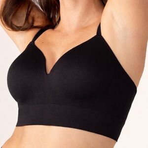 Truekind Supportive Comfort Wireless Shaping Bra Black Size Large NWOT Seamless